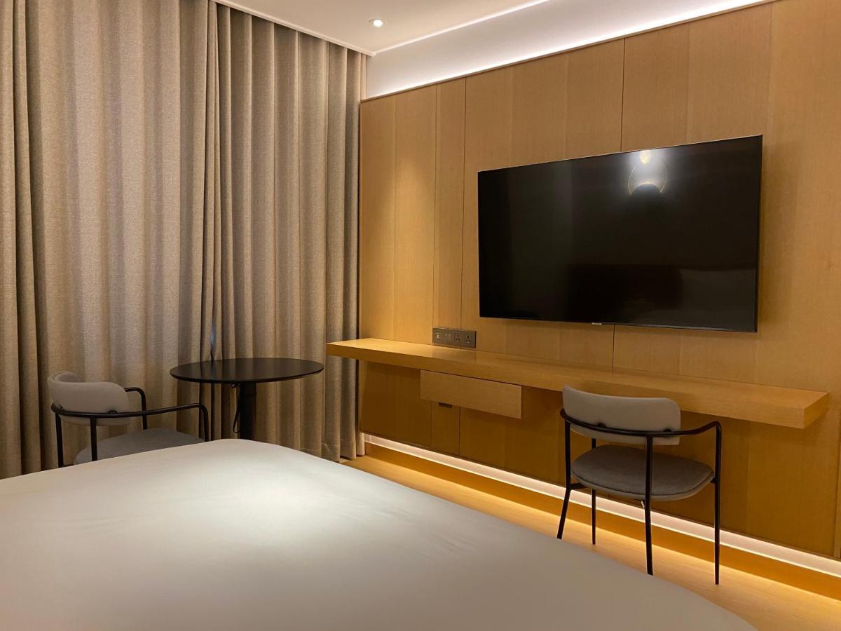 Hotel Avenue Changwon Esterno foto