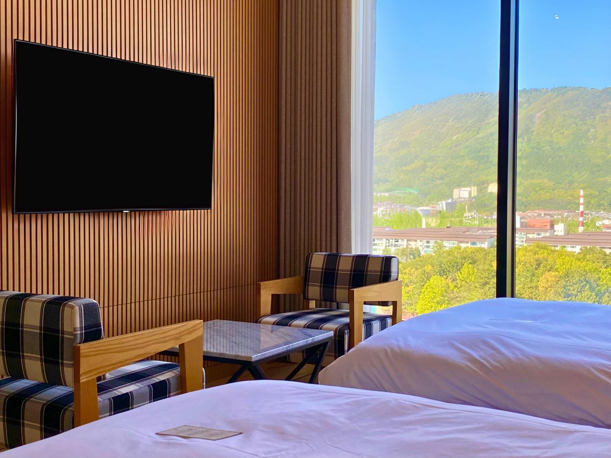 Hotel Avenue Changwon Esterno foto
