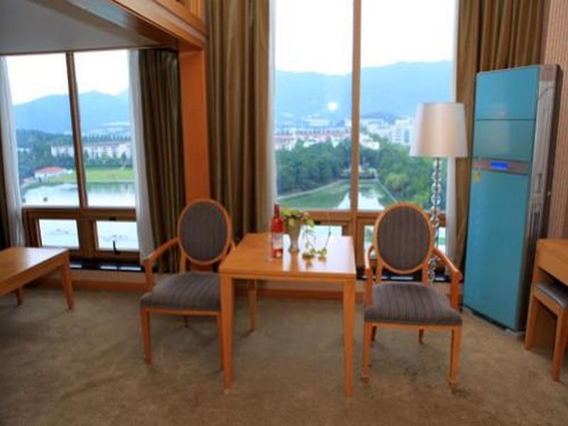 Hotel Avenue Changwon Esterno foto
