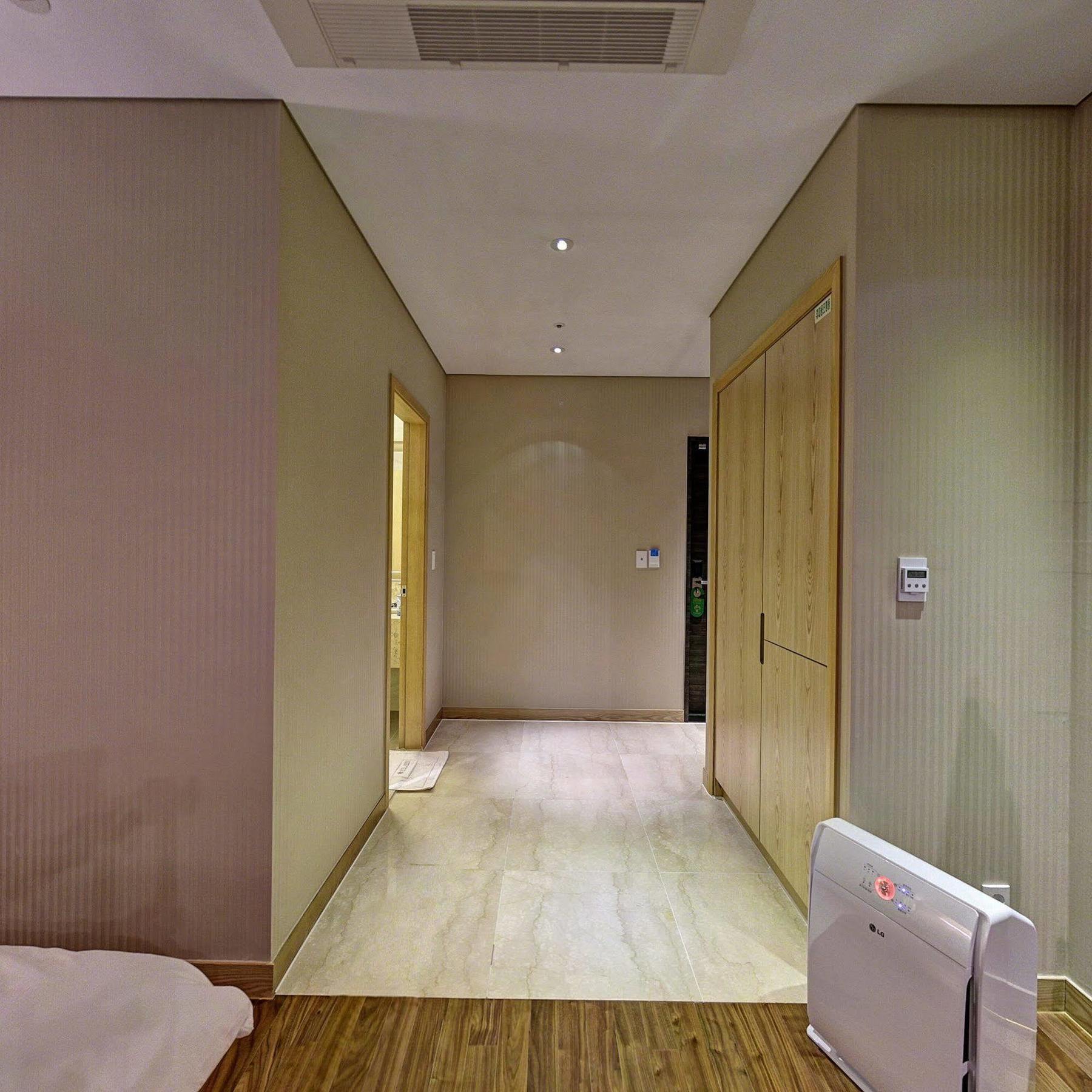 Hotel Avenue Changwon Esterno foto