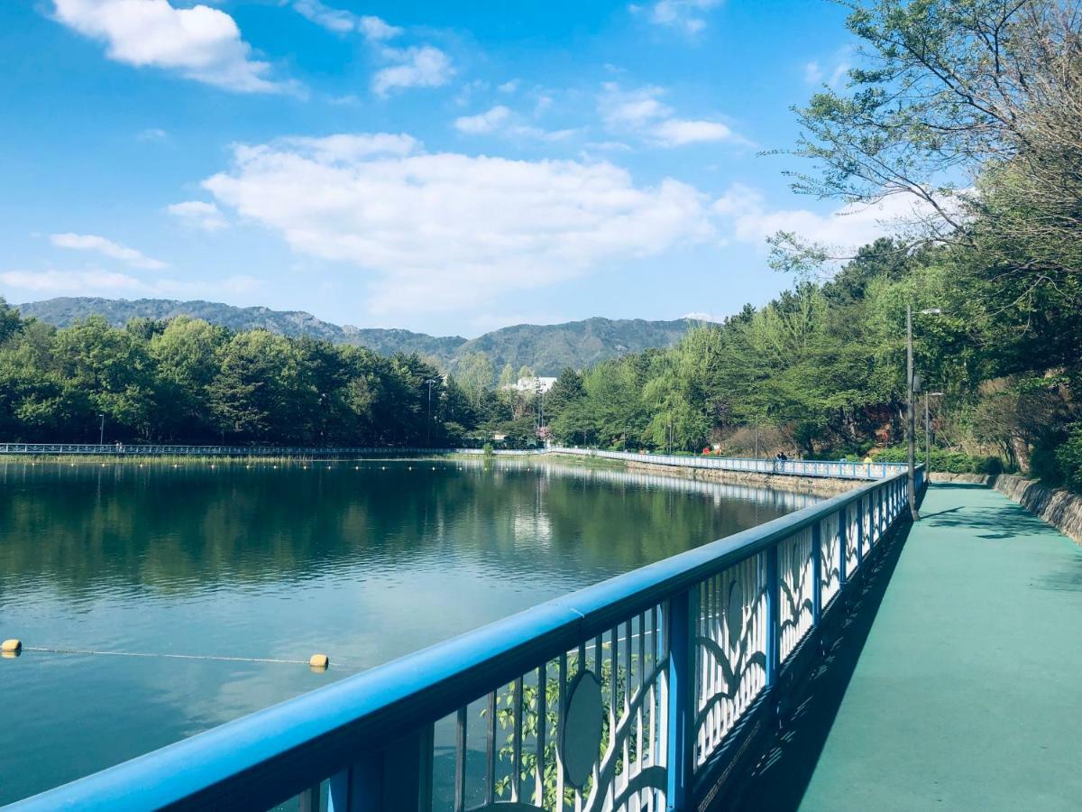 Hotel Avenue Changwon Esterno foto